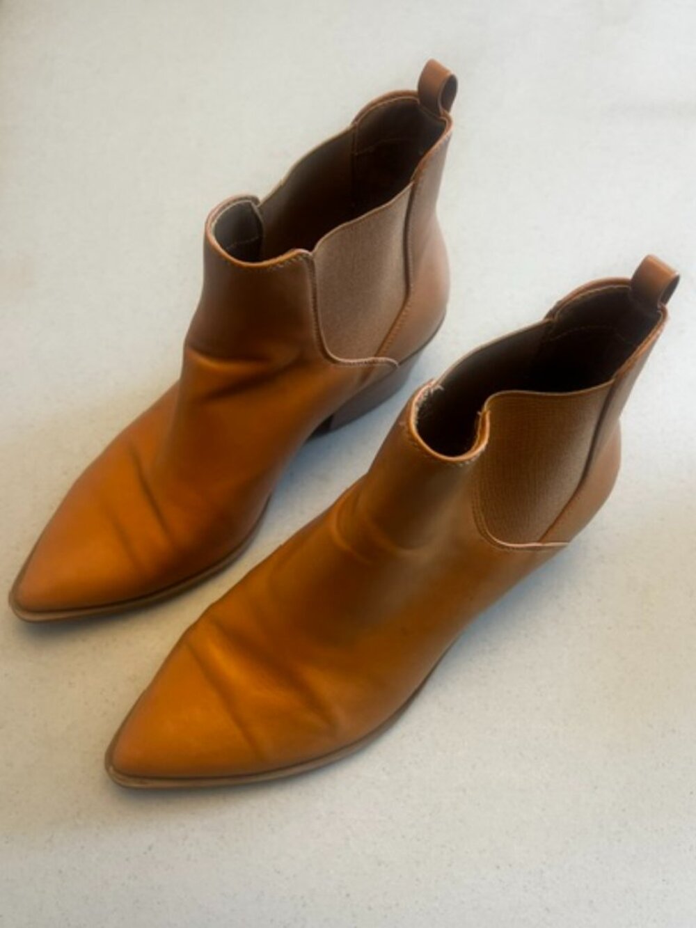 Women's Tan Ankle Boots, Size 8, Pull on - Excellent Condition! So Cute!!!